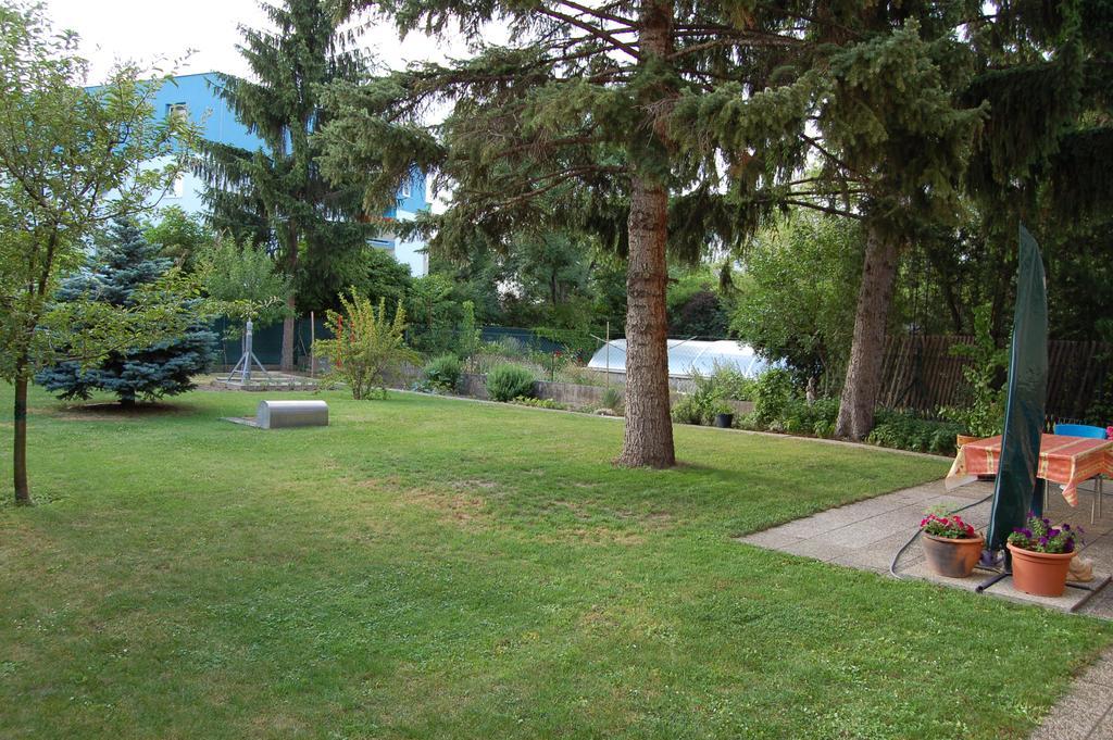 Garden Donau-city Apartment Vienna